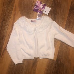 ⭐️5/$25⭐️ Beautiful sweater